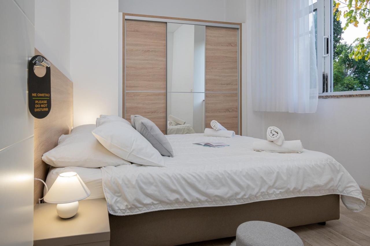 Apartments Palace Kolovare زادار المظهر الخارجي الصورة