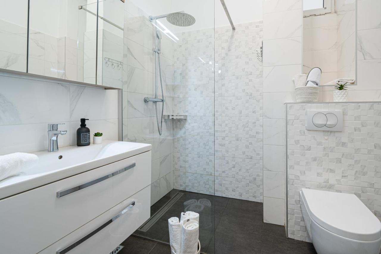 Apartments Palace Kolovare زادار المظهر الخارجي الصورة