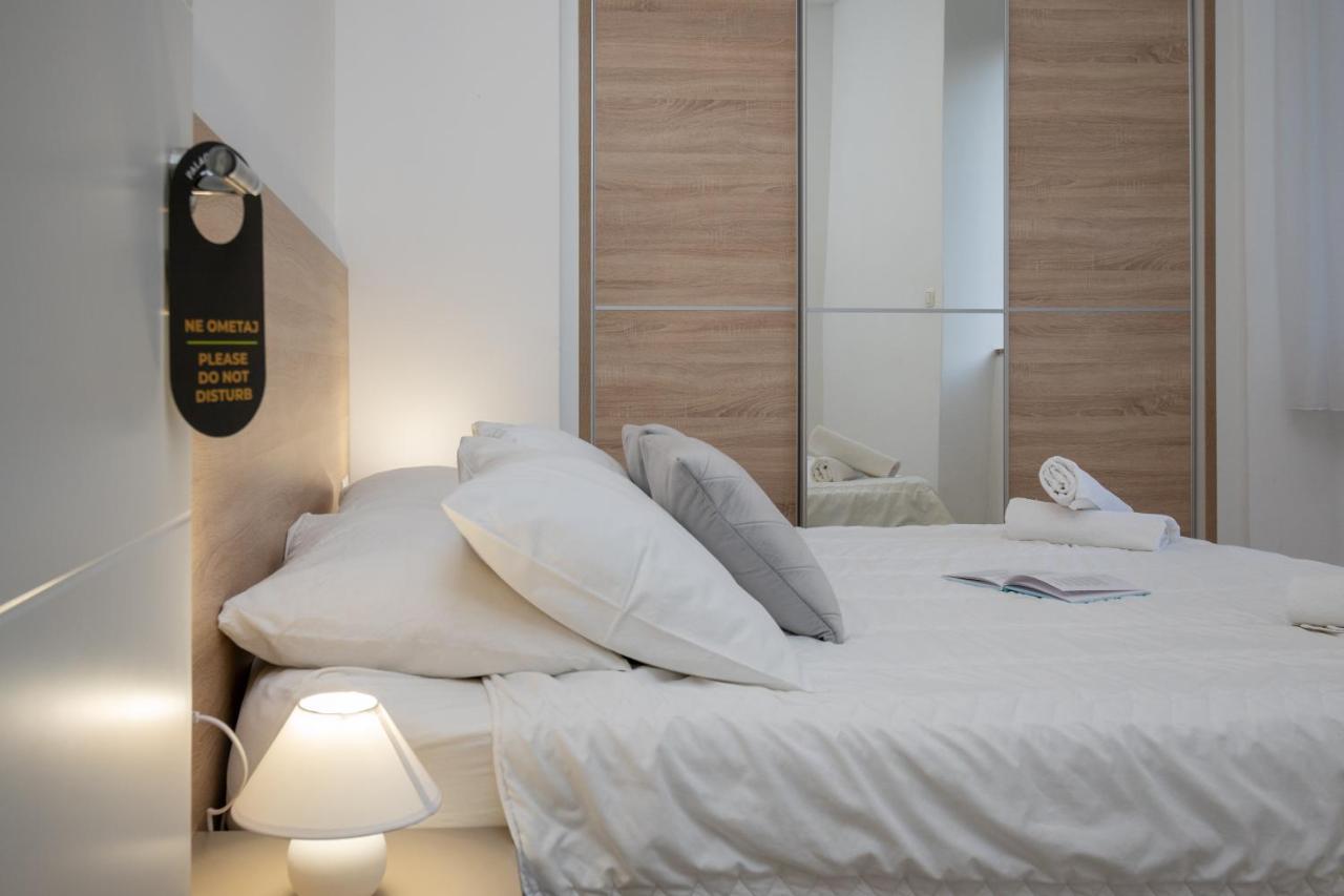Apartments Palace Kolovare زادار المظهر الخارجي الصورة
