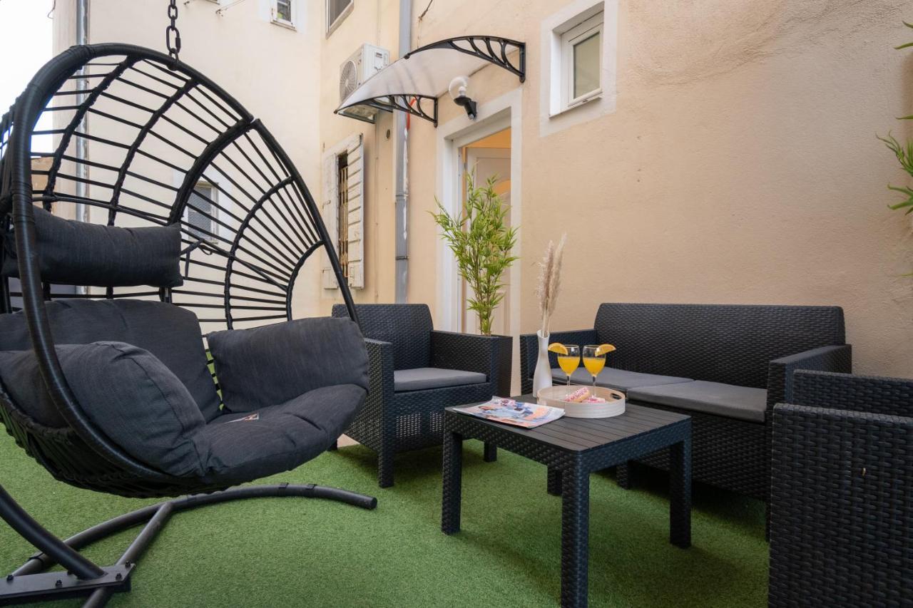 Apartments Palace Kolovare زادار المظهر الخارجي الصورة