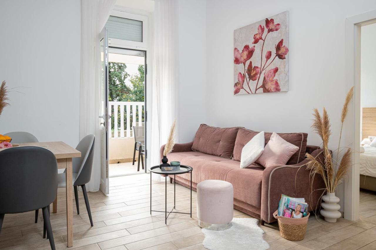 Apartments Palace Kolovare زادار المظهر الخارجي الصورة
